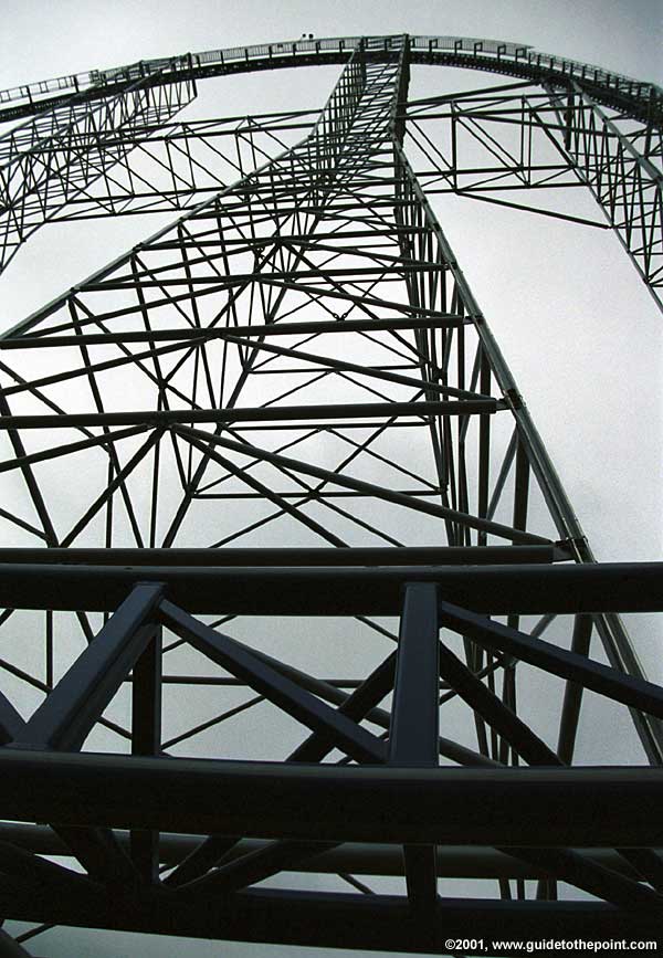 Low turn next to lift