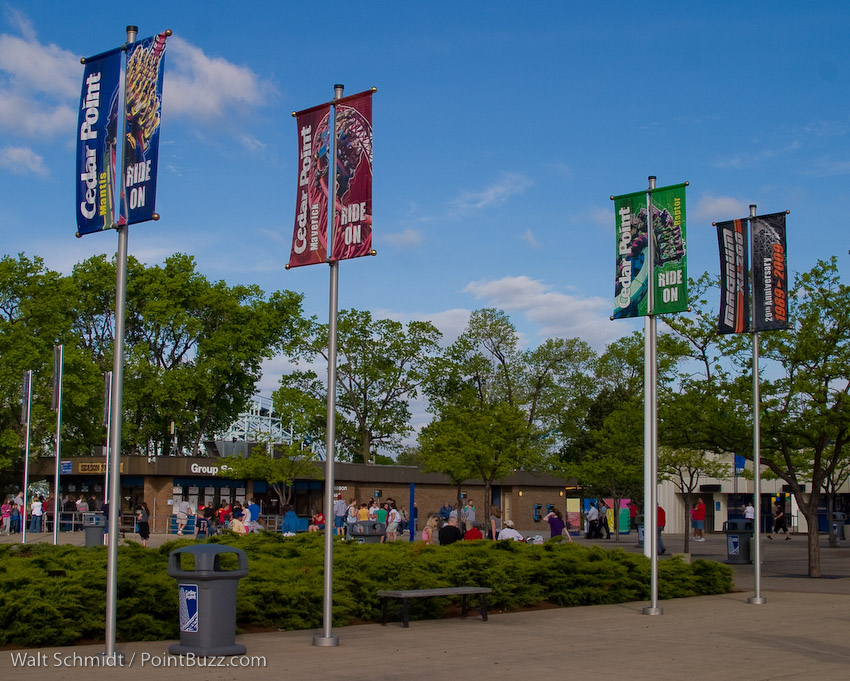 Front plaza banners